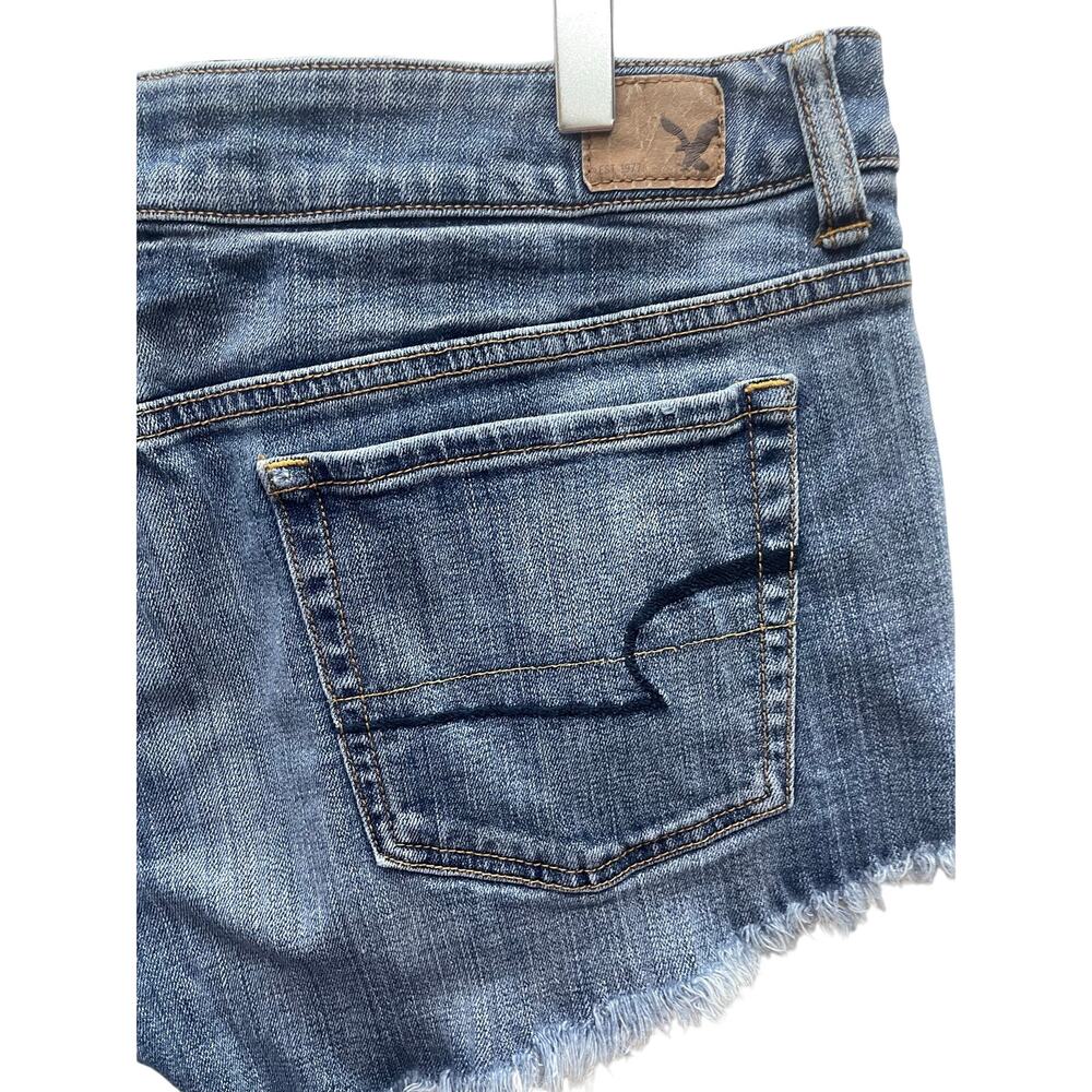American Eagle Outfitters Stretch Floral Embroidered Denim Jean Shorts Size 14 - Picture 10 of 10